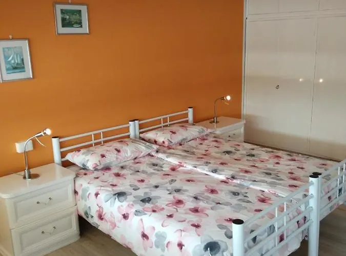 Viewpoint Cannero * Каннеро-Ривьера