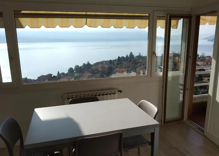 Viewpoint Cannero Каннеро-Ривьера